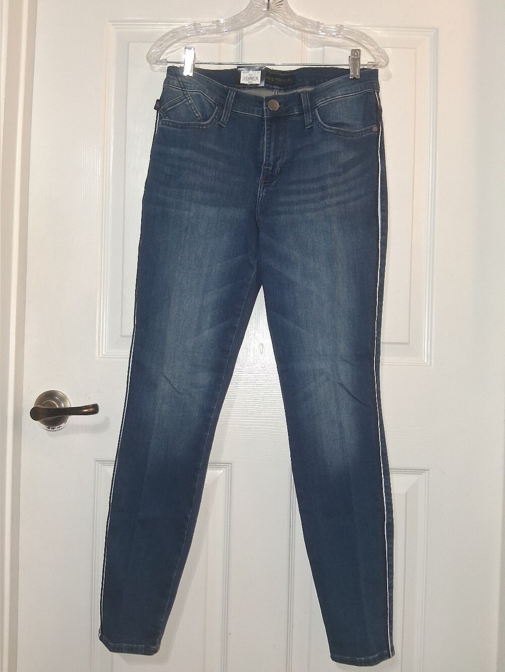 NWT Rock & Republic Mid Rise Side Stripe Skinny Jeans - Size 10